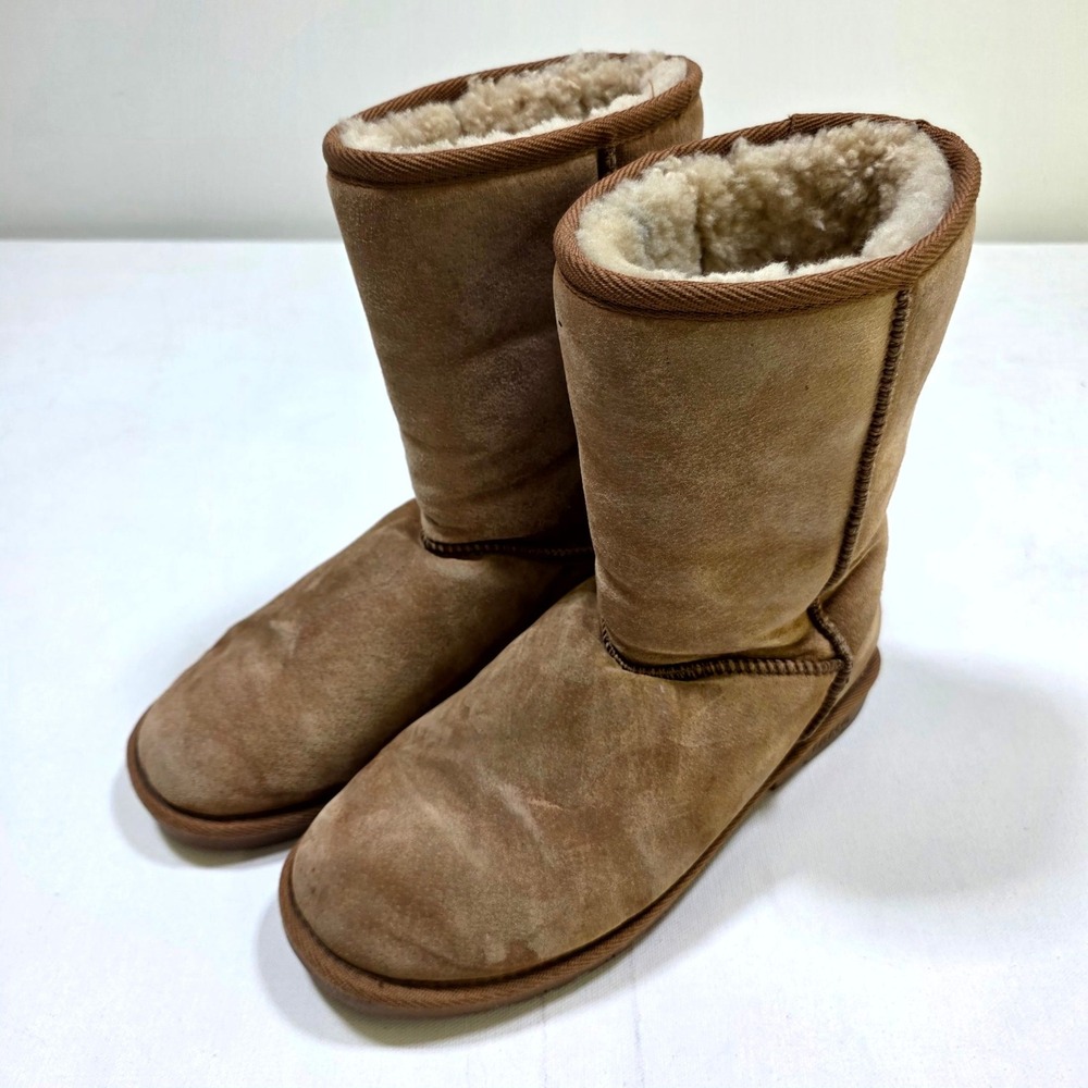 Lamo Sheepskin Style Boots Womens 9 Chestnut Brown Faux Fur Lined Suede Mid Calf